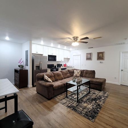 טלהאסי One Room In A Renovated Duplex House Near Fsu מראה חיצוני תמונה