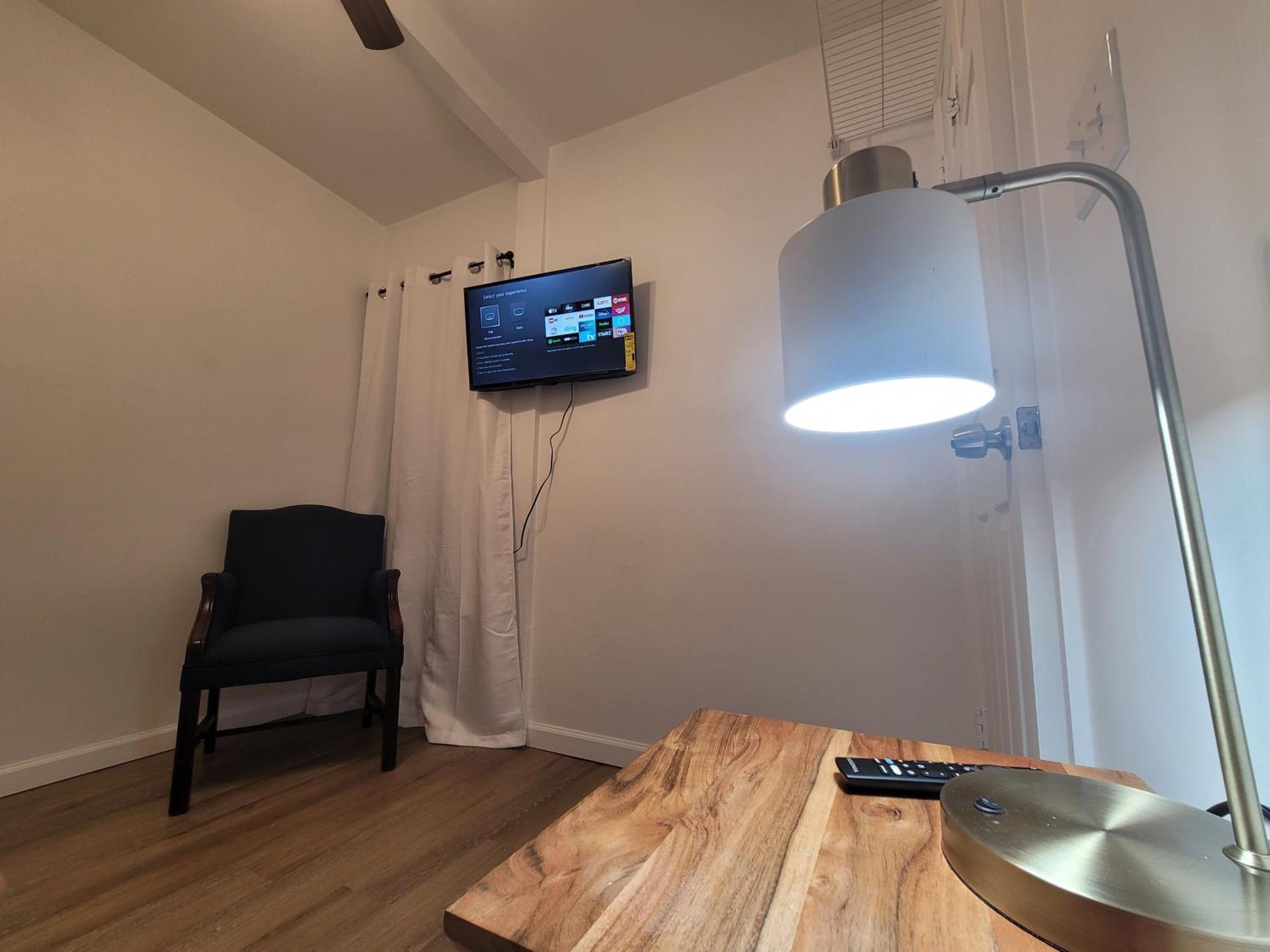 טלהאסי One Room In A Renovated Duplex House Near Fsu מראה חיצוני תמונה