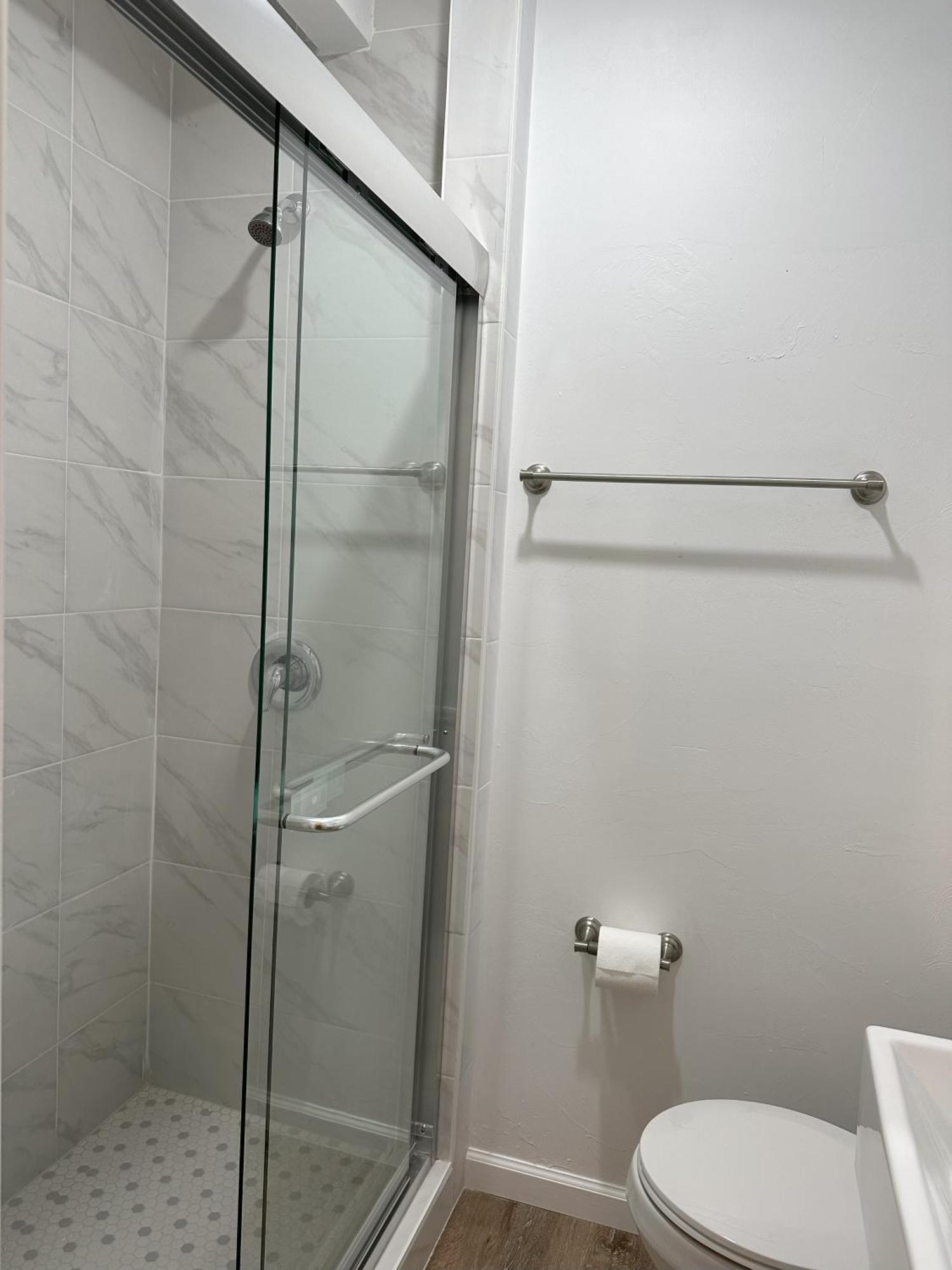 טלהאסי One Room In A Renovated Duplex House Near Fsu מראה חיצוני תמונה