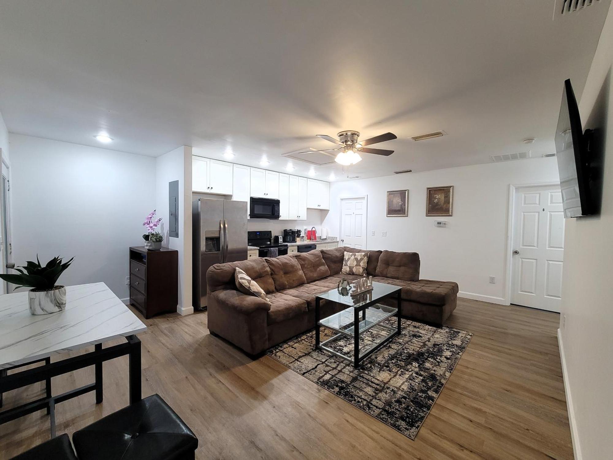 טלהאסי One Room In A Renovated Duplex House Near Fsu מראה חיצוני תמונה